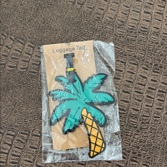 Palm Tree Luggage Tag Tropical Silicone ID Tag Travel Accessory NWT - Picture 1 of 3